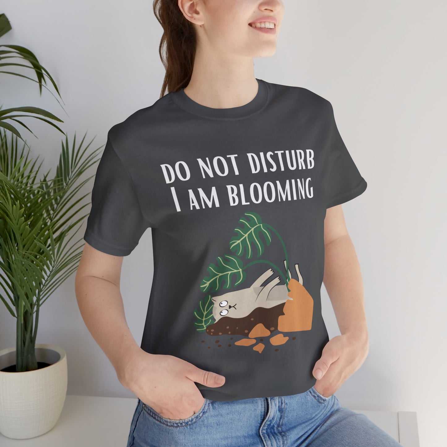 Cat T-shirt for Cat Lover Shirts for Cats Moms T Shirts DO Not Disturb Tee for Introvert gift ideas Gardening gift for Mom Grandma gifts