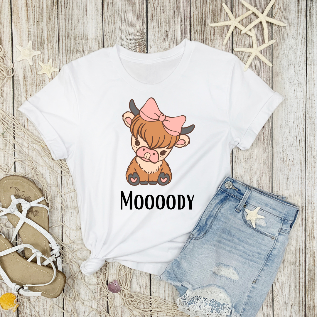 Highland Cow Shirts Cow Theme Shirt for Mom gifts for Farm girl T-shirt Cute Highland Cow T Shirt Funny Cow Head Moody T-shirts for Her gift