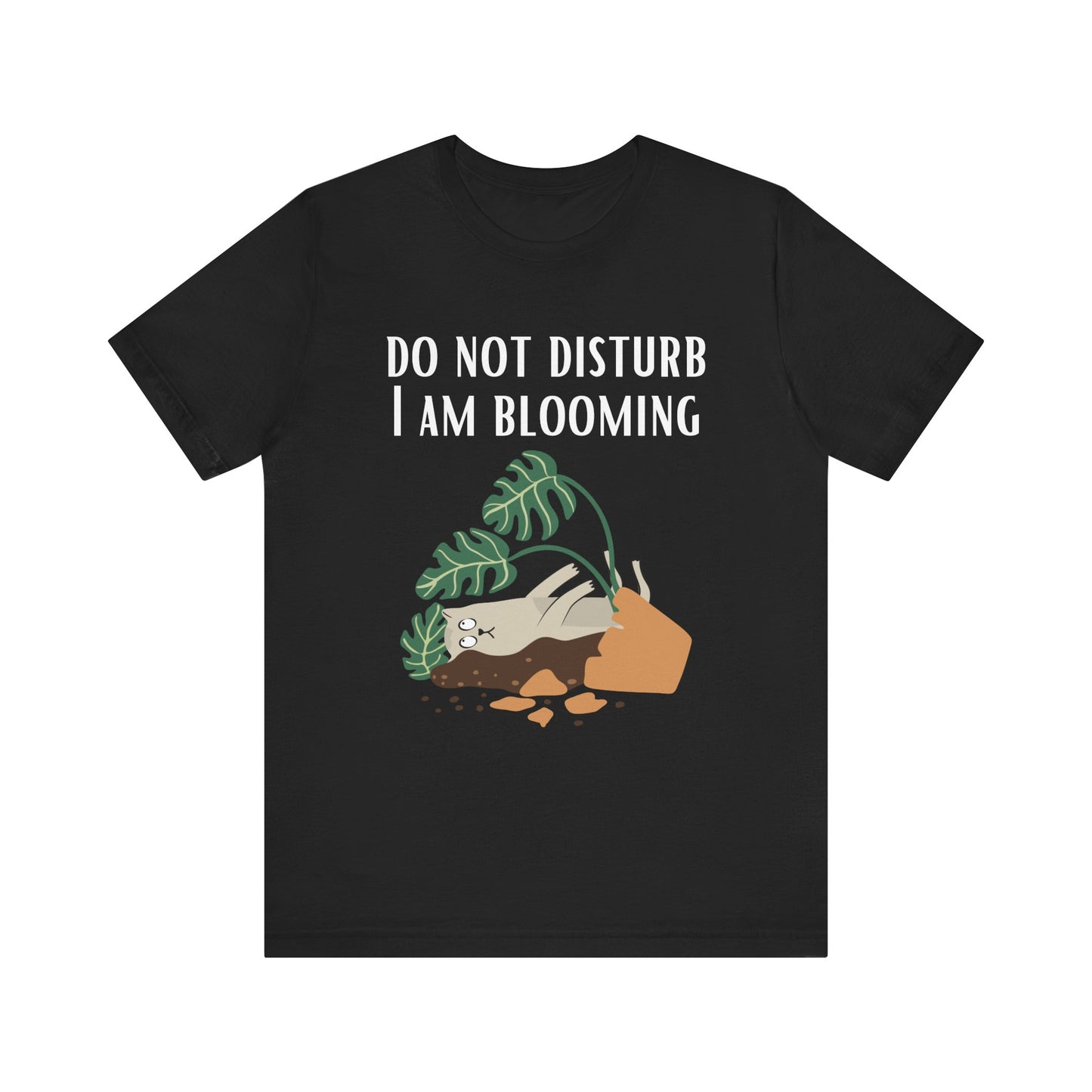 Cat T-shirt for Cat Lover Shirts for Cats Moms T Shirts DO Not Disturb Tee for Introvert gift ideas Gardening gift for Mom Grandma gifts