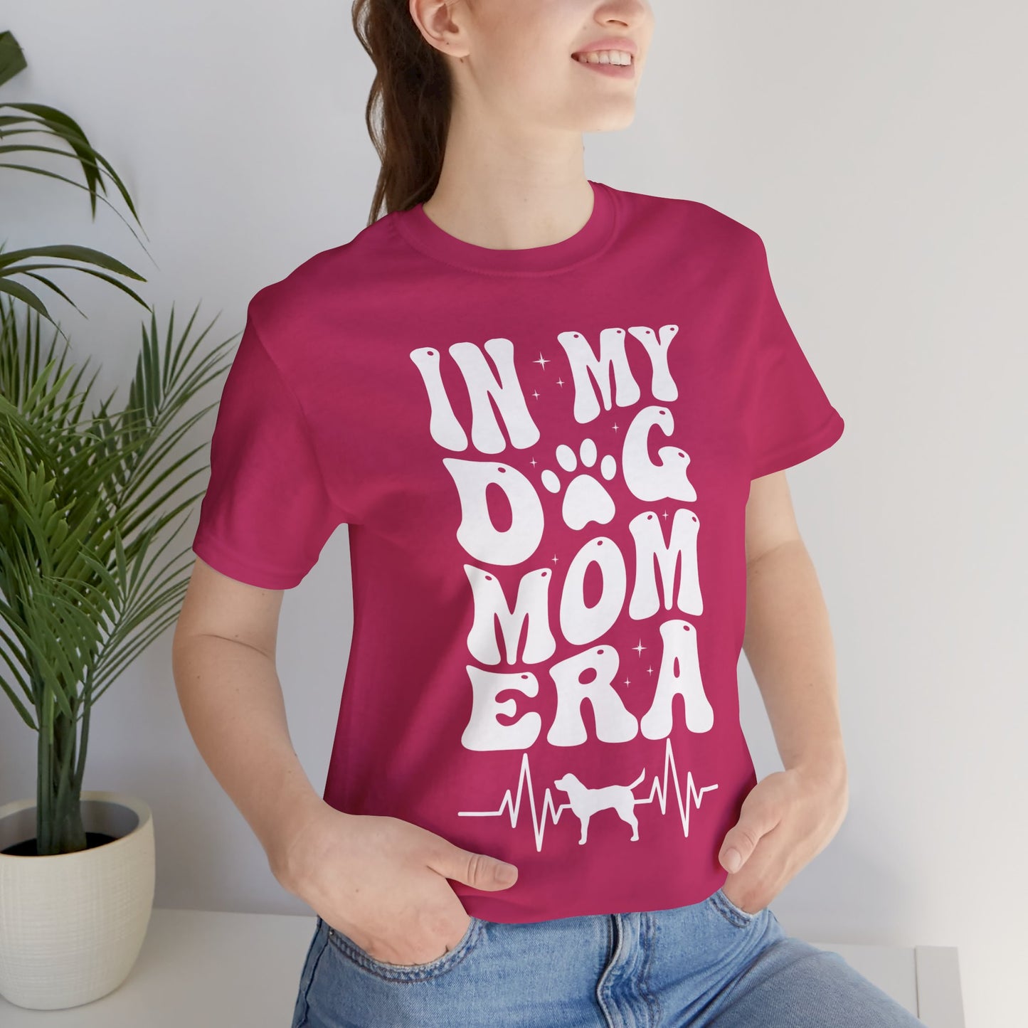 Dog T-shirt Groovy Dog Shirt In my Dog Mom Era T-shirts for Dog Lovers gifts for Dog Momma T Shirts for Her Cute Dog Mommy T-shirts
