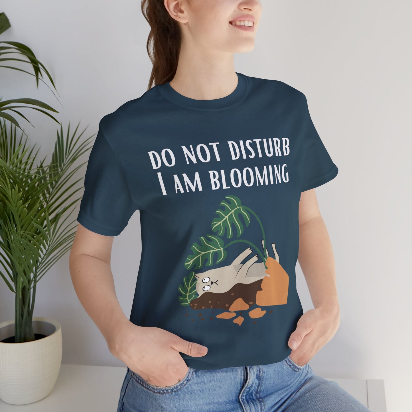 Cat T-shirt for Cat Lover Shirts for Cats Moms T Shirts DO Not Disturb Tee for Introvert gift ideas Gardening gift for Mom Grandma gifts