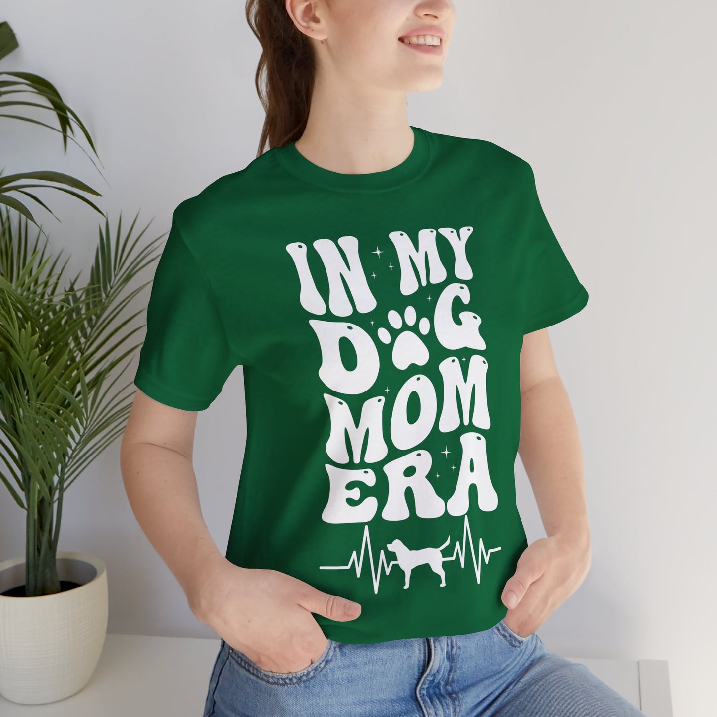 Dog T-shirt Groovy Dog Shirt In my Dog Mom Era T-shirts for Dog Lovers gifts for Dog Momma T Shirts for Her Cute Dog Mommy T-shirts