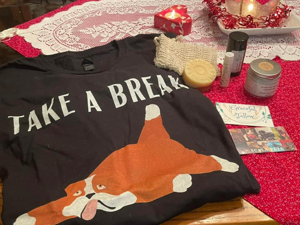 Funny Dog Shirt for Dog Lover gift Dog T-shirt for Dog Mom gift - Funny T shirts for Friend gift - Funny Dogs - Take a Break - Tired shirt